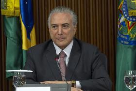 PRESIDENTE BRASILEIRO CONSIDERA “EPISÓDIO MENOR” ALEGADO TRÁFICO DE INFLUÊNCIA DE EX-MINISTRO