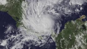 COSTA RICA DECLARA ESTADO DE EMERGÊNCIA NACIONAL FACE À APROXIMAÇÃO DE FURACÃO