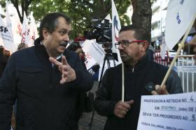 FENPROF QUER QUE GOVERNO RESOLVA ATÉ JANEIRO AS ILEGALIDADES DE 7.500 DOCENTES