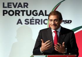 PASSOS COELHO ACUSA GOVERNO DE “FALTA DE CORAGEM” PARA GOVERNAR