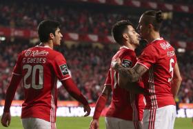 BENFICA VENCE MOREIRENSE E MANTÉM CINCO PONTOS DE AVANÇO NO TOPO DA I LIGA