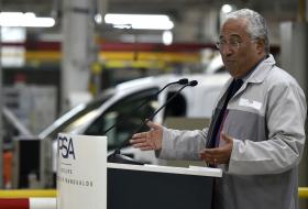 ANTÓNIO COSTA EXORTA EMPRESÁRIOS A INSTALAREM-SE PRÓXIMO DA FRONTEIRA