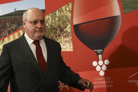 MINISTRO CAPOULAS SANTOS DEFENDE INVESTIMENTOS NA VITIVINICULTURA