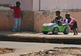 PROFESSORES DA GUINÉ-BISSAU SUSPENDEM GREVE APÓS ACORDO COM NOVO PM