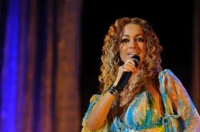 RITA GUERRA CELEBRA 30 ANOS DE CARREIRA COM ESPETÁCULO NO COLISEU DOS RECREIOS
