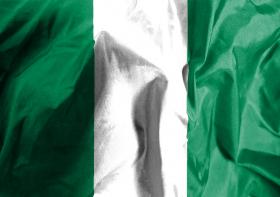 COLAPSO DE TETO DE IGREJA NA NIGÉRIA MATA 60 PESSOAS