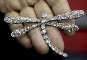 ENCAIXE COM A EXPORTAÇÃO DE DIAMANTES ANGOLANOS VOLTA A CAIR EM NOVEMBRO