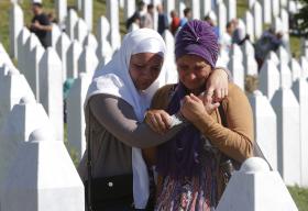 SÉRVIA INICIA PRIMEIRO JULGAMENTO RELACIONADO COM MASSACRE DE SREBRENICA