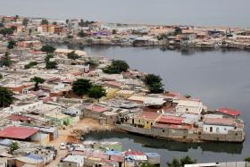 MUSSEQUES DE LUANDA PREPARAM FESTAS DE RUA PARA PASSAGEM DE ANO