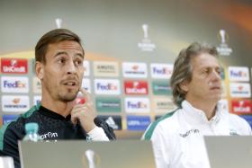 JORGE JESUS CONFIRMA QUE JOÃO PEREIRA ESTÁ EM NEGOCIAÇÕES COM OUTRO CLUBE