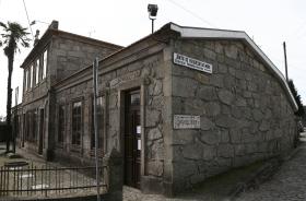 PROJETOS DE BE E PCP QUE PEDIAM REPOSIÇÃO DE FREGUESIAS CHUMBADOS NO PARLAMENTO