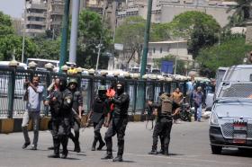 EXPLOSÃO NO CAIRO FAZ SEIS MORTOS