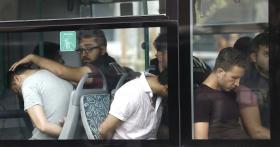 TURQUIA DETÉM 530 MILITARES ACUSADOS DE LIGAÇÃO À TENTATIVA DE GOLPE EM JULHO