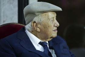 MÁRIO SOARES EM SITUAÇÃO CRÍTICA E COM PROGNÓSTICO RESERVADO — HOSPITAL DA CRUZ VERMELHA