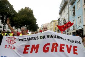 TRABALHADORES DA SEGURANÇA PRIVADA FAZEM GREVE NO FIM-DE-SEMANA