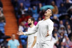 CRISTIANO RONALDO FINALISTA DO PRÉMIO DE MELHOR JOGADOR DO ANO DA FIFA