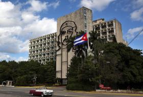 CUBA ACOLHE “COM SATISFAÇÃO” DECISÃO DA UE DE DERROGAR “POSIÇÃO COMUM”