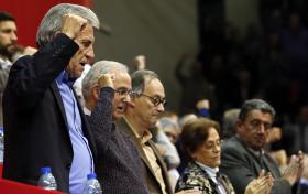 PCP/CONGRESSO: VIABILIZAÇÃO DO GOVERNO PS DEPENDE DE REPOSIÇÃO DE DIREITOS — NOVOS MEMBROS COMITÉ CENTRAL