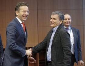EUROGRUPO APOIA MEDIDAS PARA ALÍVIO DA DÍVIDA GREGA NO CURTO PRAZO