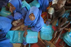 MAIS DE 530 MILHÕES DE CRIANÇAS VIVEM EM PAÍSES AFETADOS POR CONFLITOS OU CATÁSTROFES – UNICEF