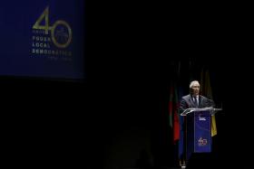 PRIMEIRO-MINISTRO DEFENDE DESCENTRALIZAÇÃO PARA CELEBRAR 40 ANOS DO PODER LOCAL