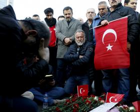 SOBE PARA 41 O NÚMERO DE MORTOS EM DUPLO ATENTADO EM ISTAMBUL