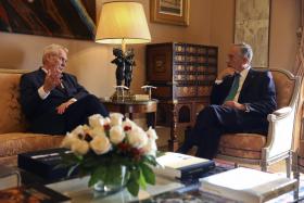 PRESIDENTE CHECO DEFENDE NECESSIDADE DE “FORTE REFORMA” DA UNIÃO EUROPEIA