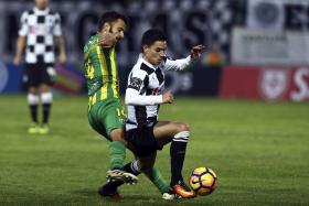 TONDELA DEIXA FUGIR VANTAGEM AOS 88 MINUTOS E EMPATA COM BOAVISTA