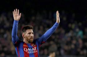 FC BARCELONA VENCE DÉRBI COM ESPANYOL E APROXIMA-SE DO REAL MADRID