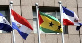 CHINA ESTABELECE LAÇOS DIPLOMÁTICOS COM SÃO TOMÉ E PRÍNCIPE