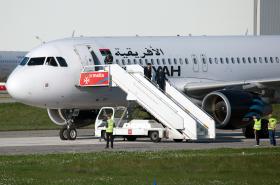 PASSAGEIROS DE AVIÃO LÍBIO DESVIADO PARA MALTA JÁ REGRESSARAM A CASA