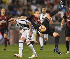 AC MILAN CONQUISTA SUPERTAÇA DE ITÁLIA AO BATER A JUVENTUS NOS PENÁLTIS