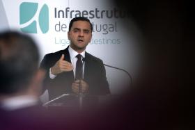 MINISTRO LEMBRA QUE GOVERNO CUMPRIU COMPROMISSO E BAIXOU PORTAGENS NO INTERIOR