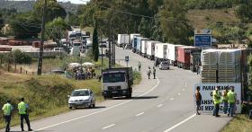 UTENTES VOLTAM A REIVINDICAR REPARAÇÃO DO IC1 ENTRE GRÂNDOLA E ALCÁCER DO SAL