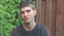 Shayne MacDonald, 21 anos, nesta foto de divulgação. (Serviço de Polícia de Toronto)