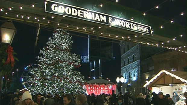 MERCADO DE NATAL DE TORONTO REFORÇA SEGURANÇA DEPOIS DO ATAQUE DE BERLIM