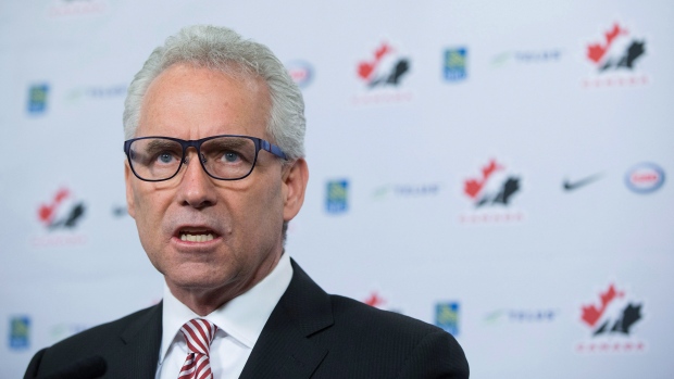 Tom Renney juntou-se à Hockey Canadá como presidente e CEO em 2014. (Darryl Dyck / The Canadian Press)