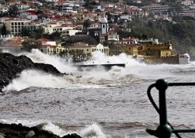 MADEIRA SOB ‘AVISO AMARELO’ DEVIDO À AGITAÇÃO MARÍTIMA