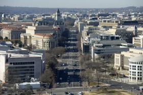 MILHARES DE PESSOAS ESPERADAS EM WASHINGTON EM MARCHA PARA PRESERVAR LEGADO DE OBAMA