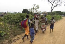 APÓS “FESTAS A SECO” DESLOCADOS NO CENTRO DE MOÇAMBIQUE PARTEM PARA 2017 CHEIOS DE INCERTEZAS