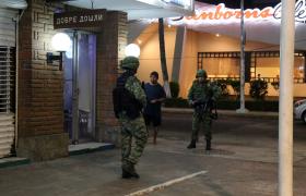 CINCO MORTOS, INCLUINDO TRÊS DECAPITADOS, EM ACAPULCO DURANTE O FIM DE SEMANA