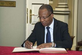 ÓBITO/SOARES: CABO VERDE PERDE UM GRANDE AMIGO — PRIMEIRO-MINISTRO