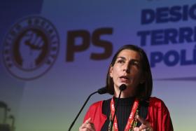 ANA CATARINA MENDES QUESTIONA DE QUE LADO ESTÁ O PSD NA QUESTÃO DA TSU