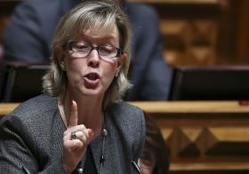 NOVO BANCO: PCP CHAMA MARIA LUÍS ALBUQUERQUE E CARLOS COSTA PARA ESCLARECIMENTOS NA AR