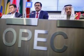 OPEP CORTOU PRODUÇÃO DE PETRÓLEO EM 220.900 BARRIS DIÁRIOS EM DEZEMBRO