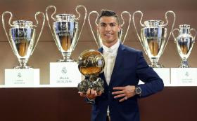 CRISTIANO RONALDO DEDICOU QUARTA BOLA DE OURO AOS ADEPTOS MADRIDISTAS