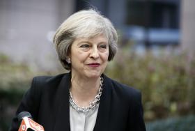BRITÂNICOS NÃO PODEM ESPERAR SAIR DA UE E MANTER MERCADO ÚNICO – THERESA MAY