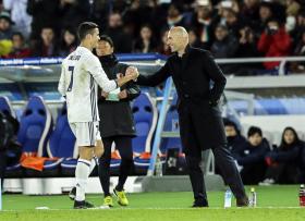 ZIDANE DIZ QUE CRISTIANO RONALDO “ESTÁ BEM E VAI SEMPRE FAZER A DIFERENÇA”