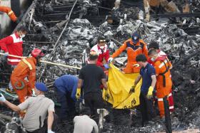 DETIDO CAPITÃO DE FERRY QUE SE INCENDIOU NA INDONÉSIA E CAUSOU PELO MENOS 23 MORTOS