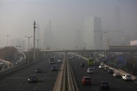POLUIÇÃO COLOCA EM ALERTA VERMELHO 25 CIDADES NA CHINA